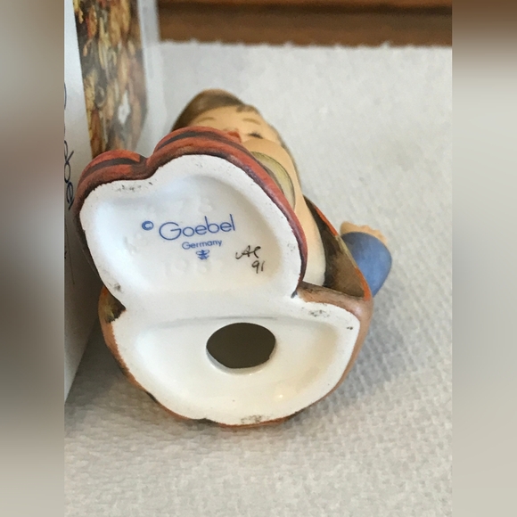 Hallo I'm here Salut vintage Goebel Hummel 478 1987 - Picture 12 of 17